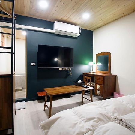Pisces Youth Hostel Taitung Экстерьер фото